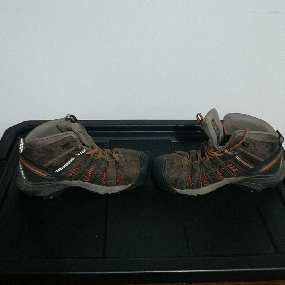 Men's Keen Size 7 Steel Toe Hiking Boots